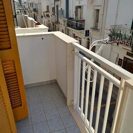 Only Bed בית הארחה